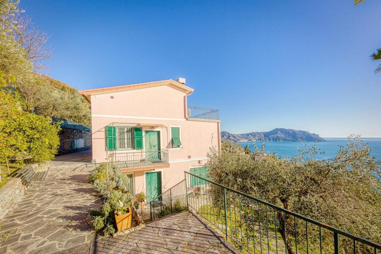 Апартаменты Casaviva - Ampio Trilocale Vista Mare Con Piscina - Pieve Alta Пьеве-Лигуре Экстерьер фото