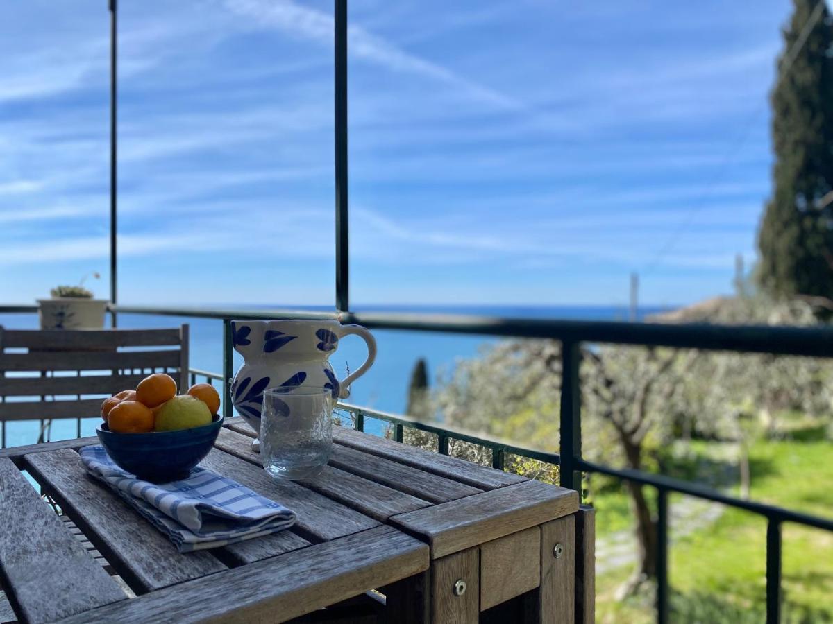 Апартаменты Casaviva - Ampio Trilocale Vista Mare Con Piscina - Pieve Alta Пьеве-Лигуре Экстерьер фото